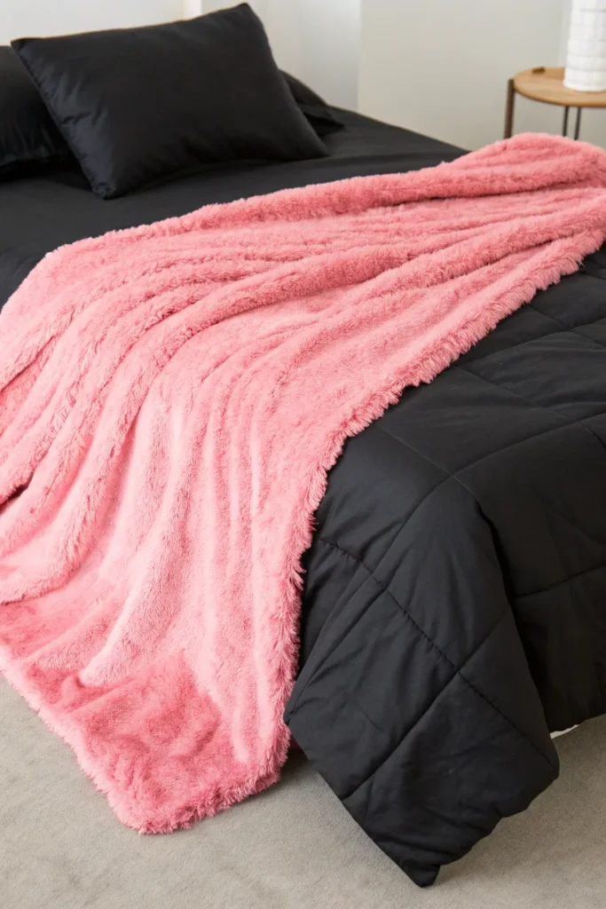 16 a simple yet effective bedding combination a